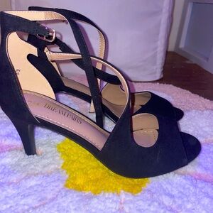 Dream Pairs. 1  inch heel peep toe strappy shoes. Size 8.5